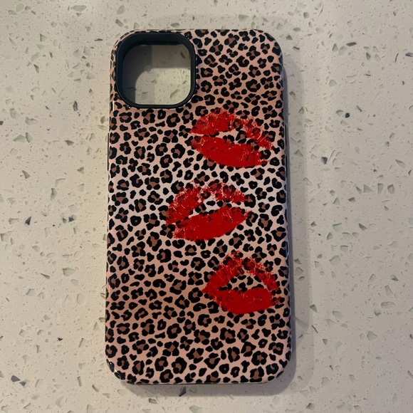 BLUNT Cases iPhone 13 case (MagSafe) - Picture 1 of 2